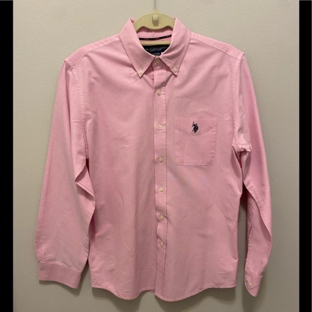 Men’s US Polo Assn. pink size small in very good condition Preowned